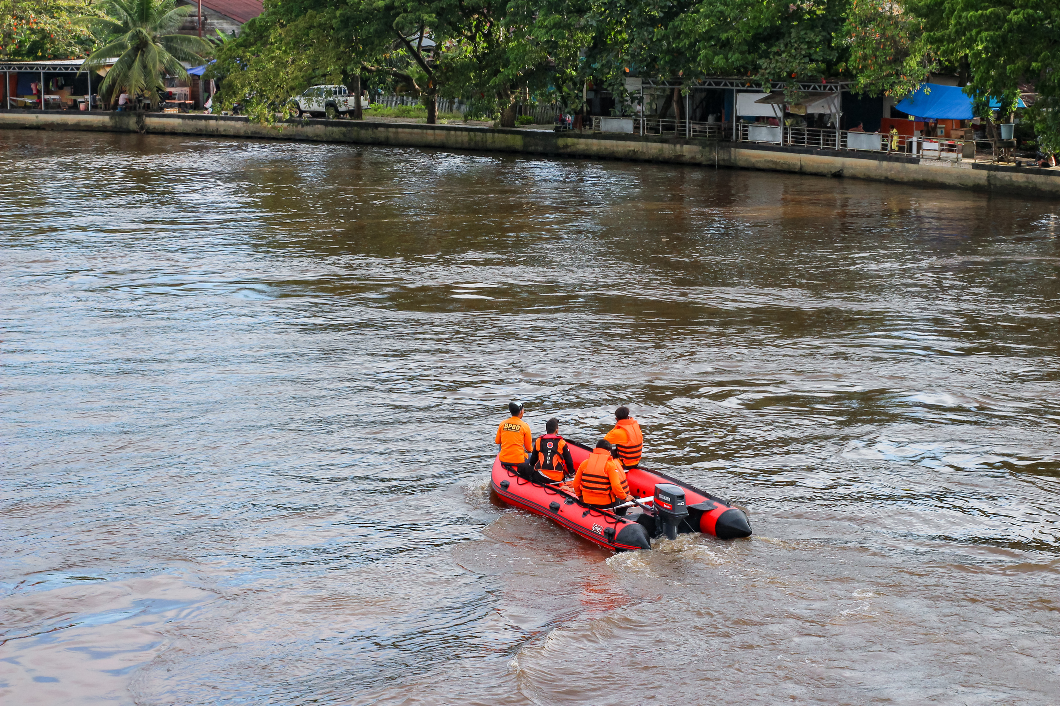 Indonesian flood rescue squad. Photo: © Adennysyahputra