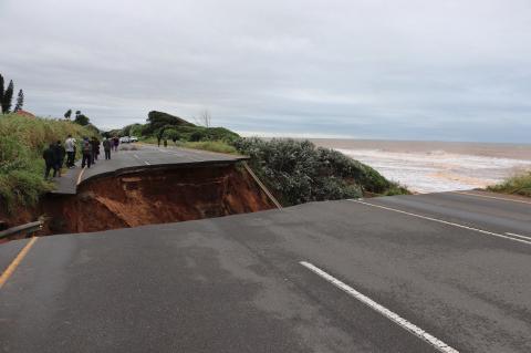 Durban floods - giant hole in the M4 freeway in Tongaat which was washed away during the 13 May 2022 floods. Damaged freeway. Credit: